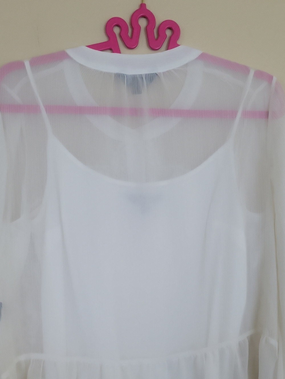 Simply Vera Vera Wang White Blouse with Black Label - Picture 7 of 7